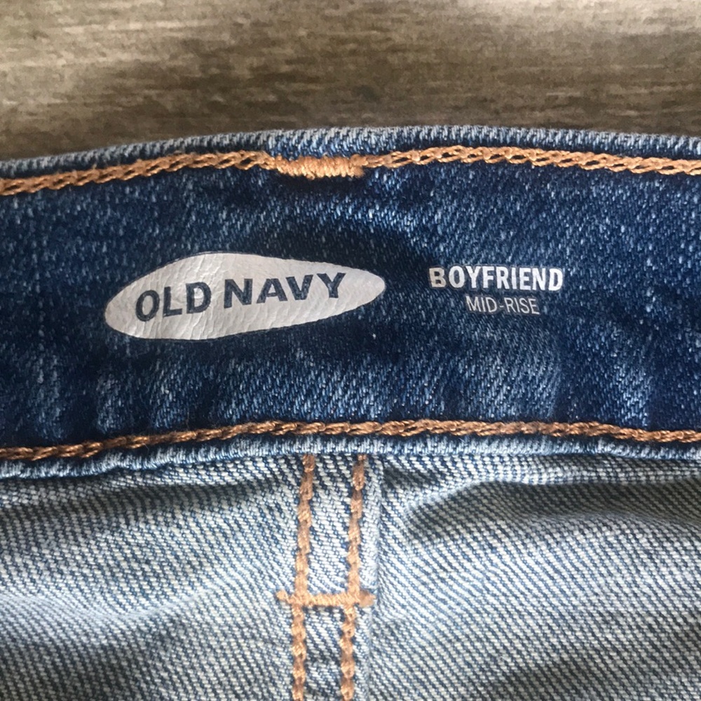 Women’s Old Navy Boyfriend Jeans - Picture 5 of 8